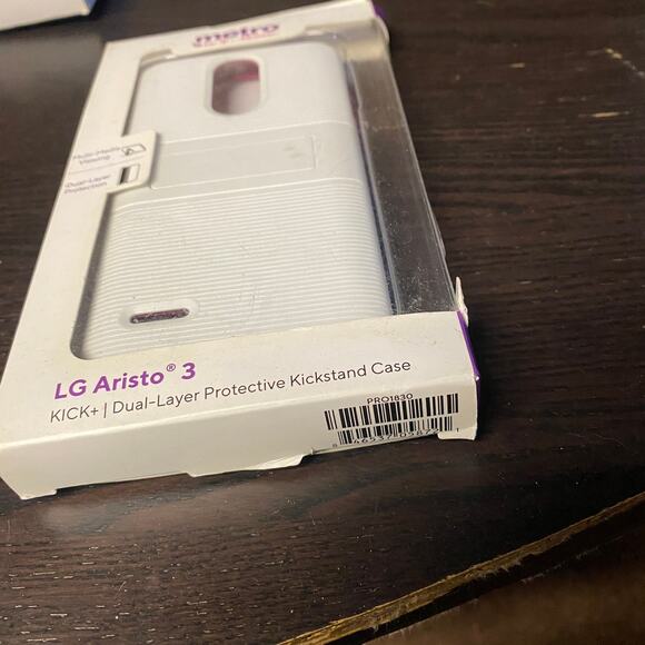 New Metro T-Mobile LG Aristo 3 Kick+ Dual-Layer Protective Kickstand Case White - Picture 2 of 3